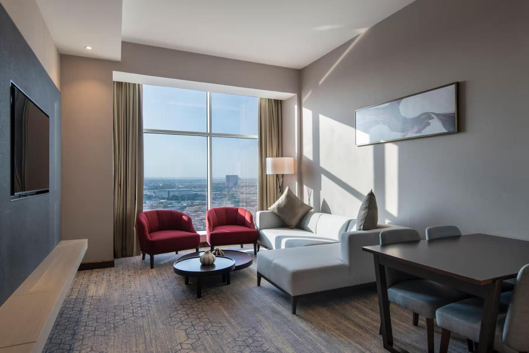 Ramada By Wyndham Riyadh King Fahd Road 외부 사진